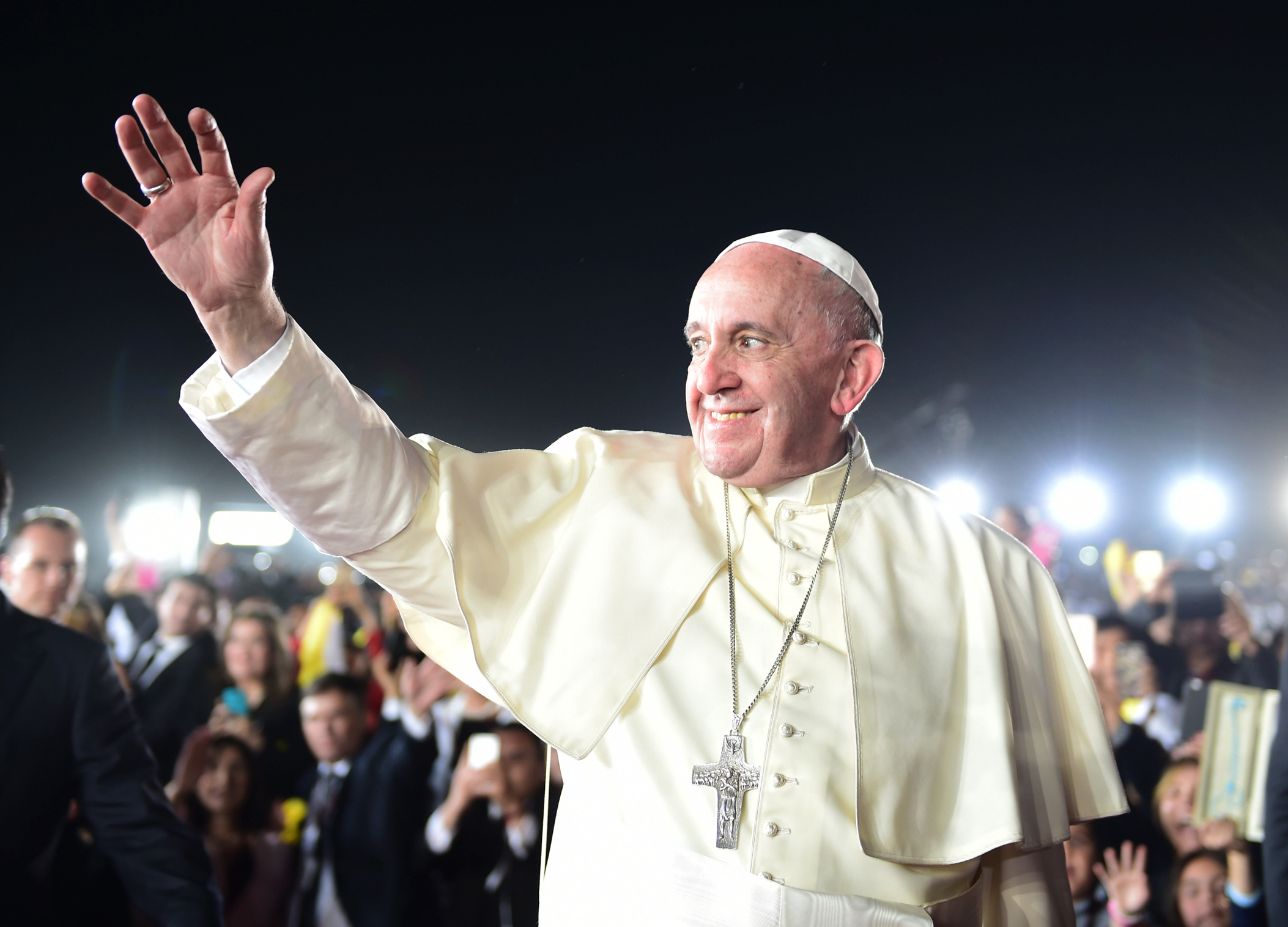 O Papa desmente rumores de renúncia e diz querer viajar a Moscou e Kiev